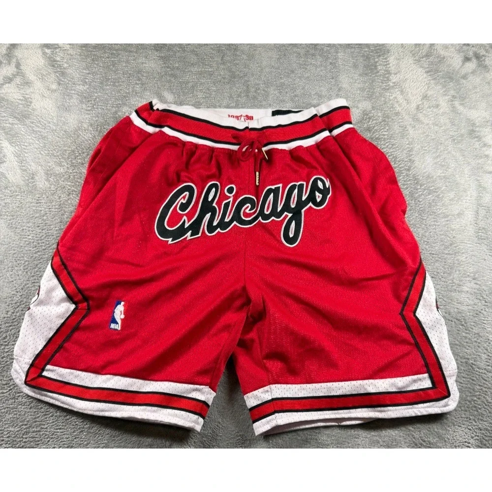 Chicago Bulls Shorts Mens S Just Don 1997-98 NBA Red Mesh Made USA